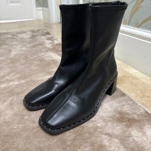 New Look Black Heeled Boots with Studded Detail